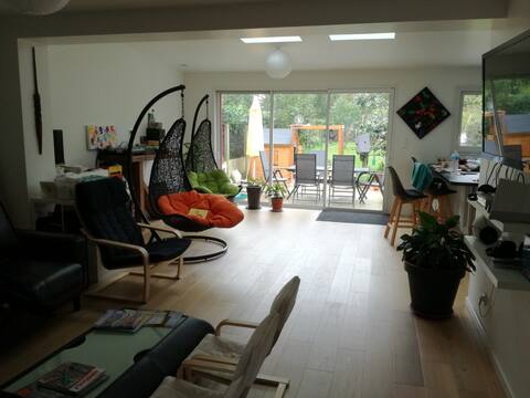 Chambre & SDB priv + petit déjeuner inclu