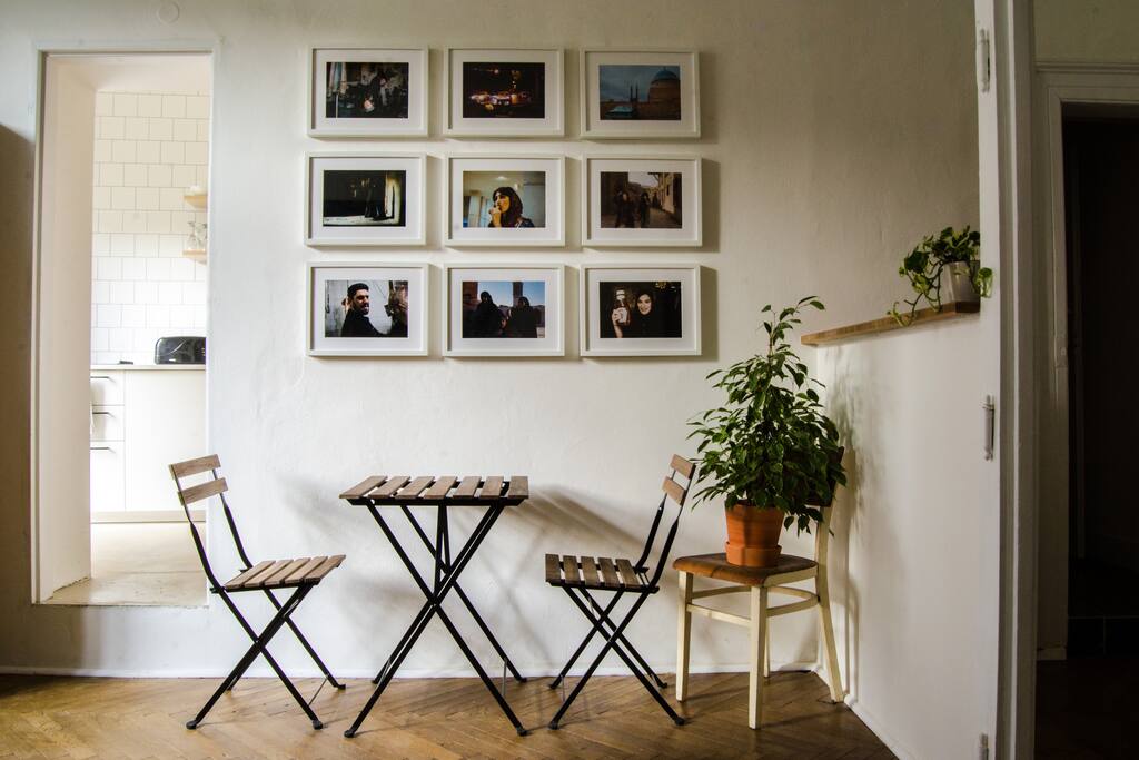 Currently displaying works by Trevor McDonald, Chris Lettner, NinaSilla and Lennie Bellew.