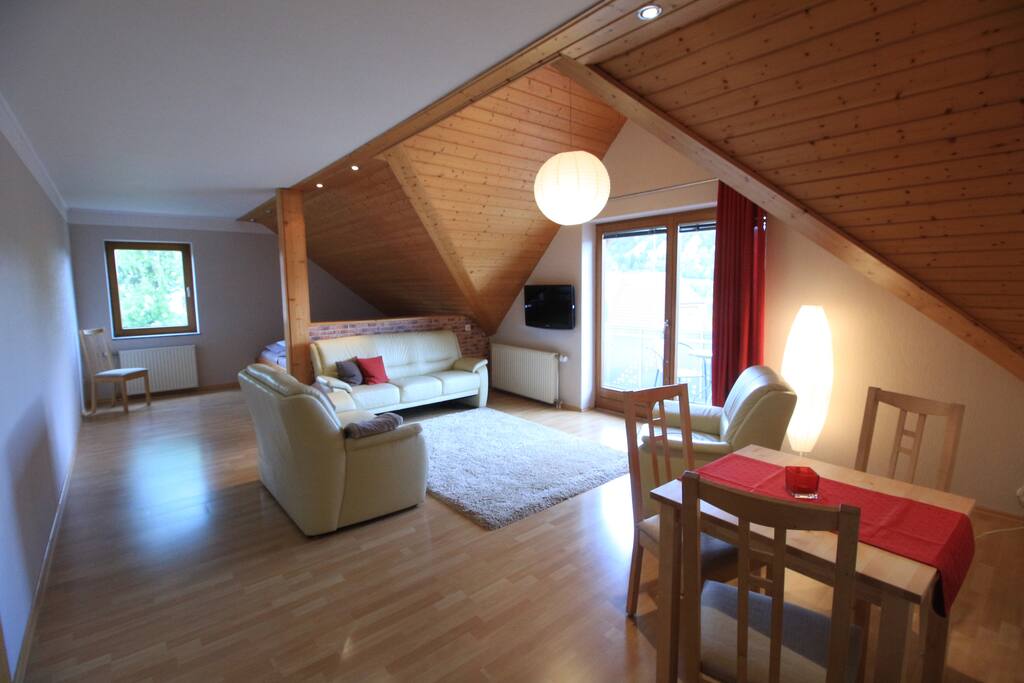 ca. 20m² Wohn- und Essbereich