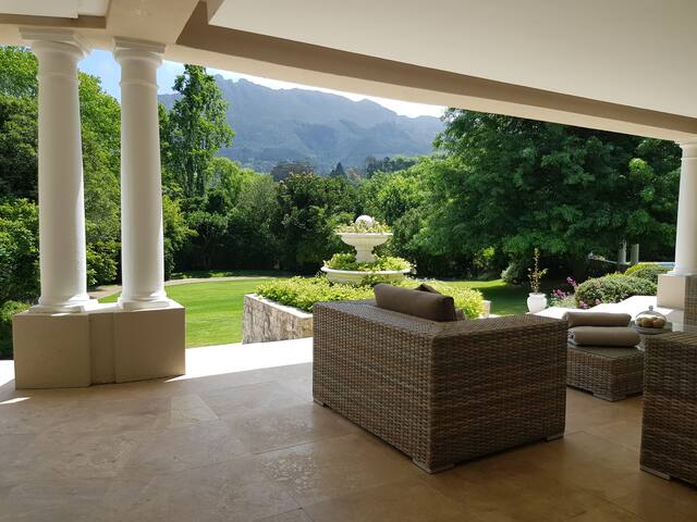 Upper Constantia, Cape Town Relax gallery image 4