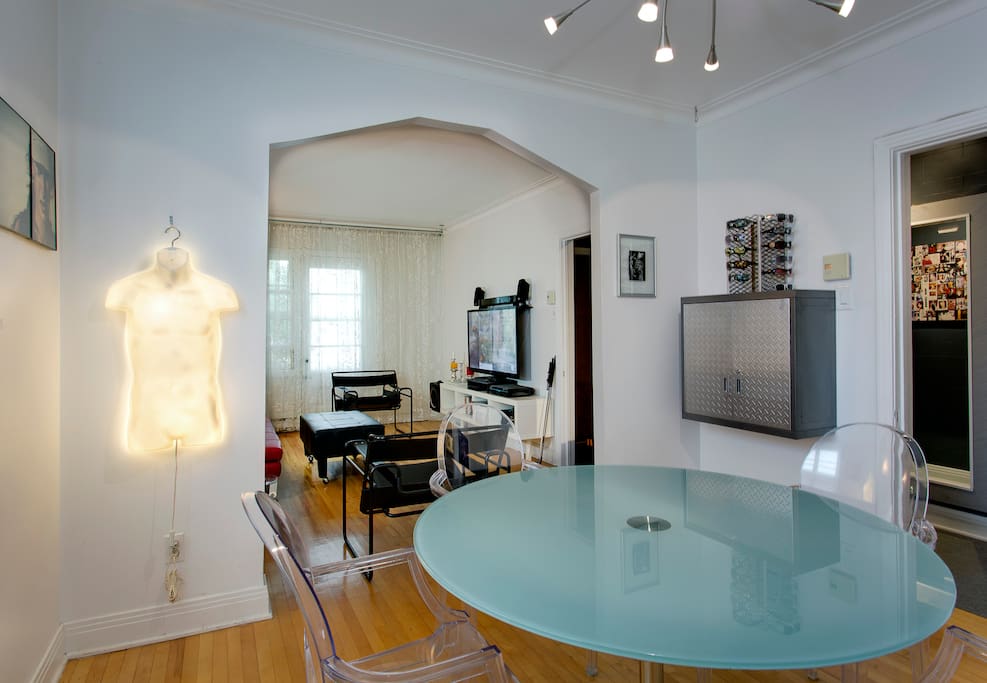 Salle à Manger / Dining Room