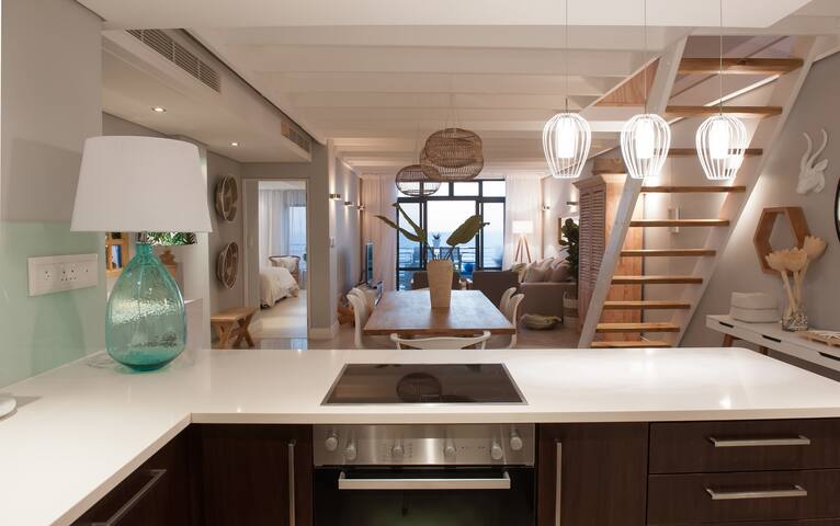 211 Eden on the Bay: Stylish Sea Facing Apartment gallery image 5