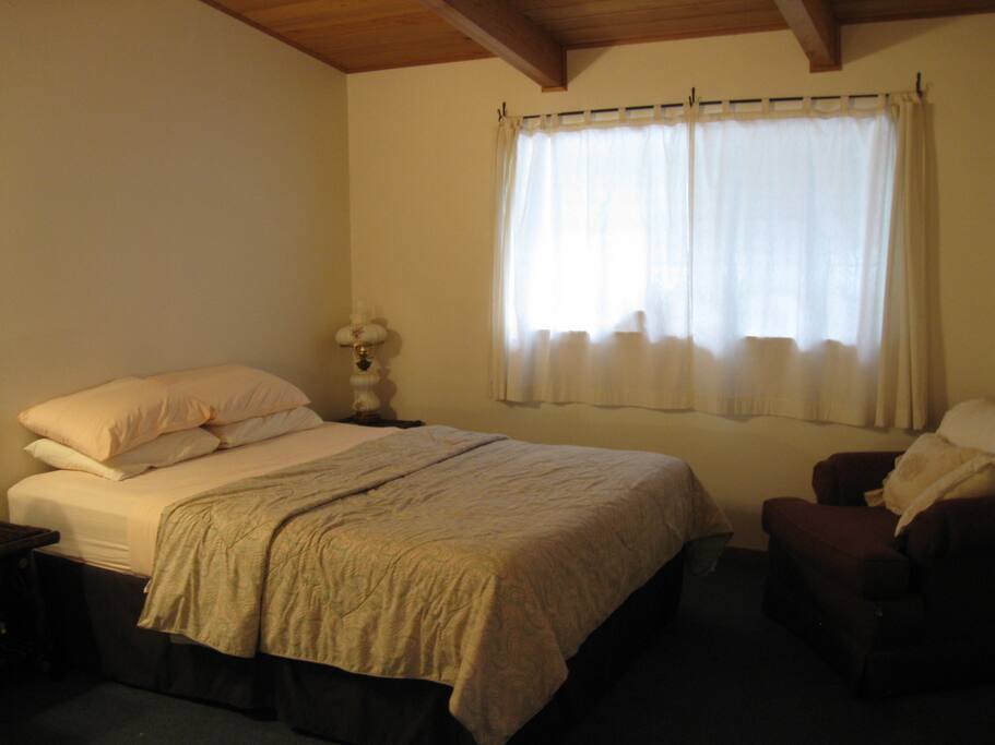 Queen Bed 2