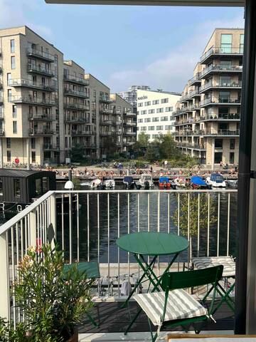 Stor Luksus lejlighed med vand udsigt i alle rum gallery image 5