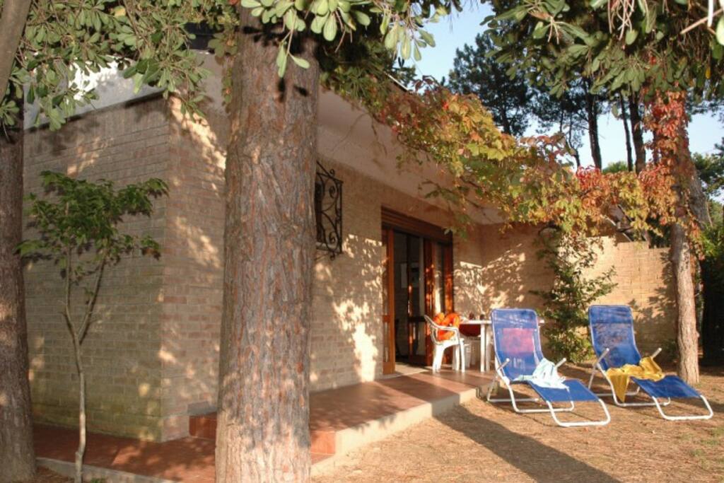 patio attrezzato | furnished patio