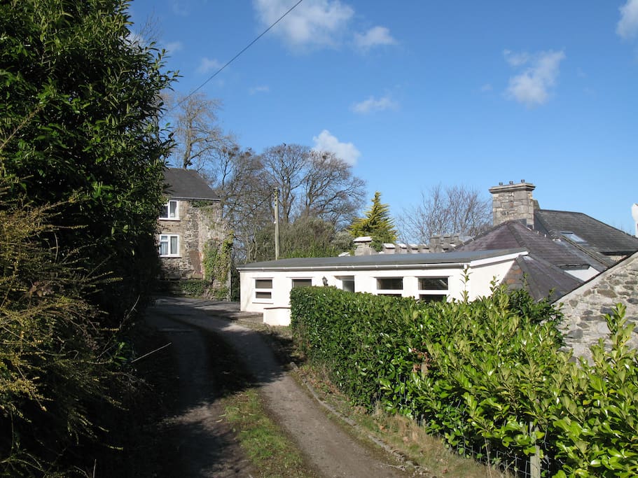 The Flat with Ffarm Country House visible behind