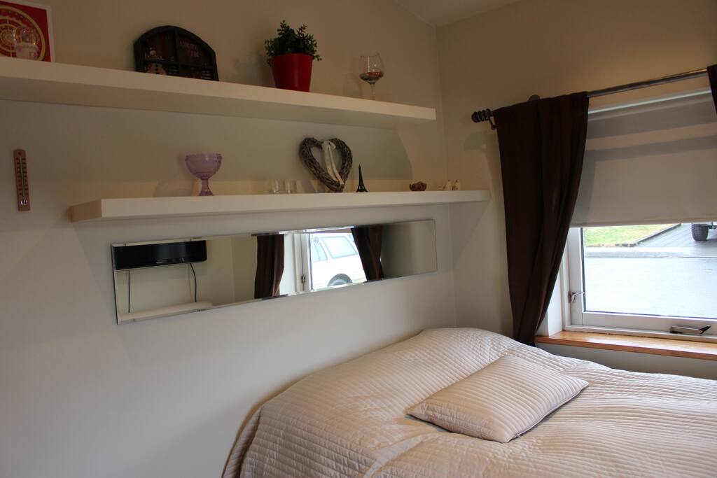 The bed is 140 cm (4ft 7.2 in) and fit easily two persons