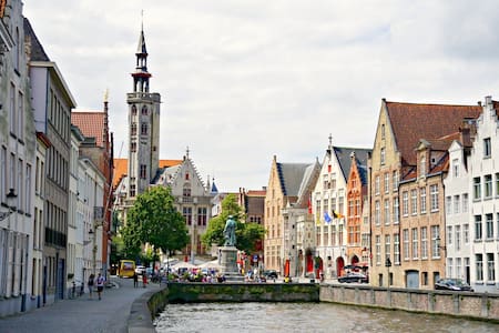 All of Bruges from here.