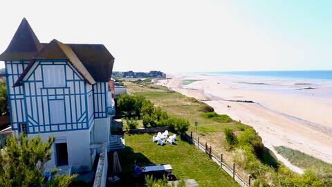 Beautiful Norman house on the beach, sea view, quiet