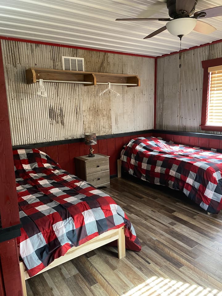 2 TXL beds
