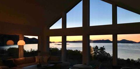 Amazing view in modern villa