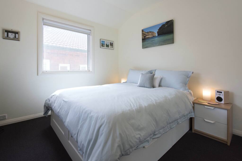 queen size bed