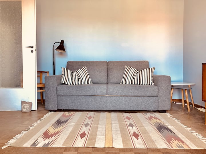 Wohnzimmer / Schlafsofa "sofort"