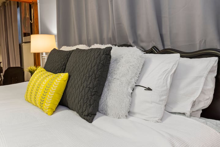 Airbnb Provo Vacation Rentals Places To Stay Utah United