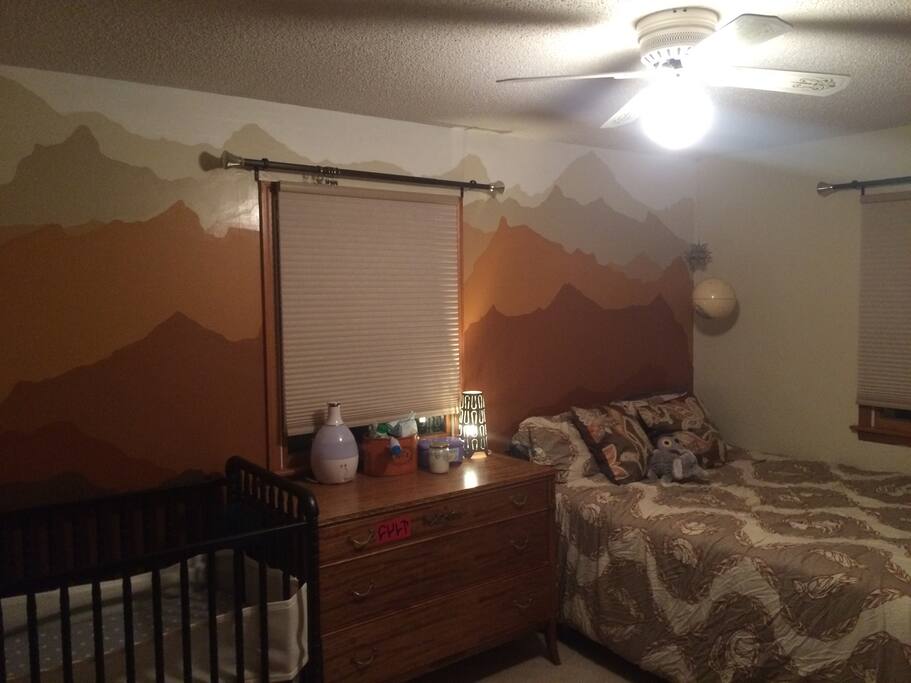 Guest bedroom