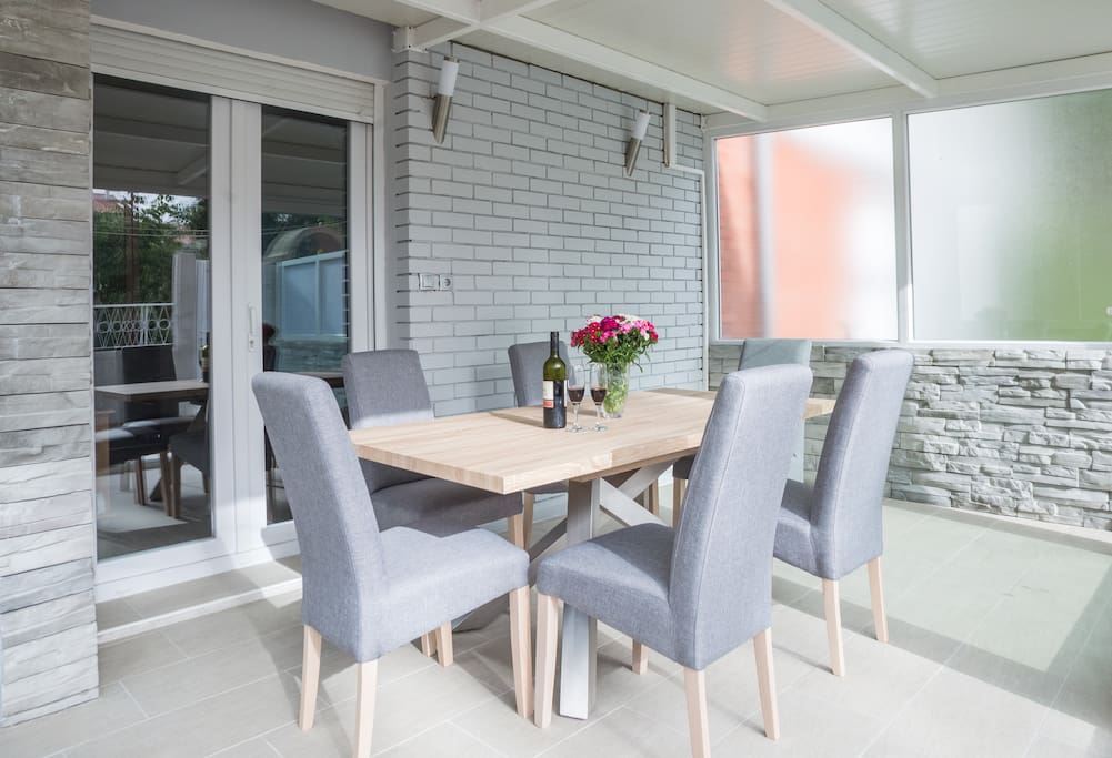 Big dining table for 6 people.