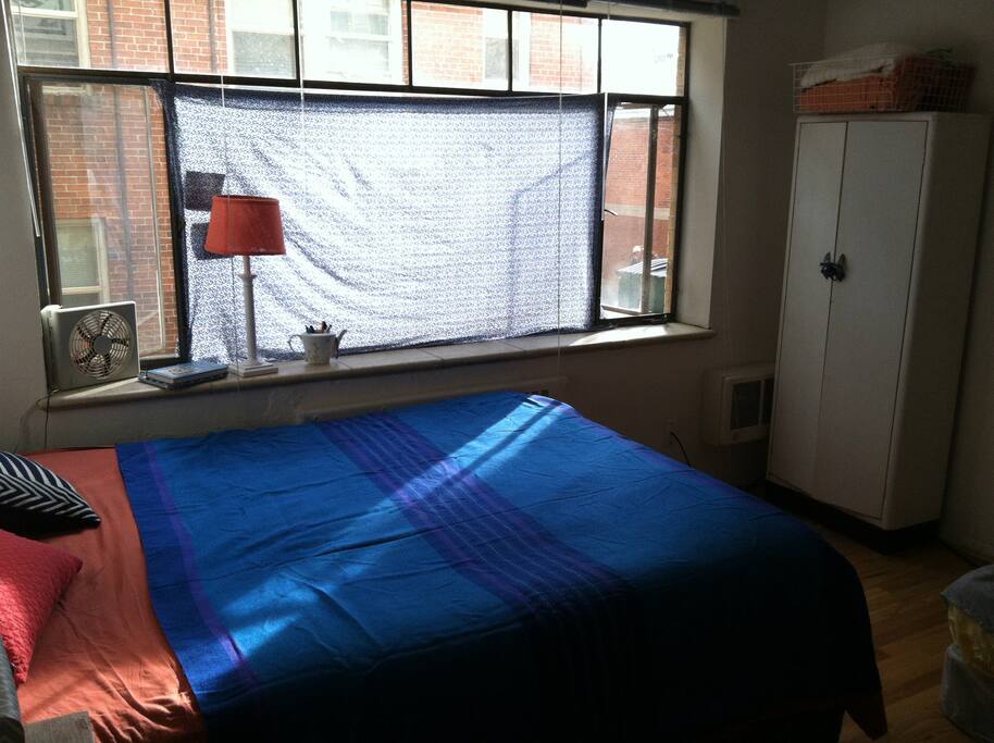 Guest bedroom