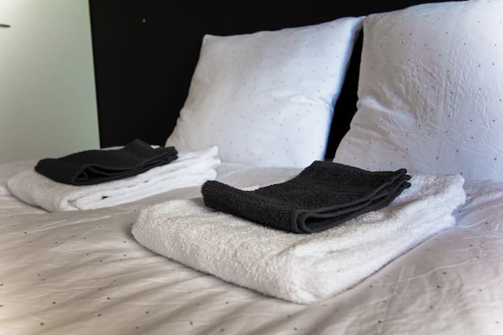 We offer clean and good smelling sheets and towels for our guests