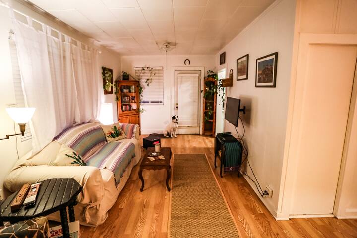 1930 S Studio Cabin On Oak Creek Cabins For In Sedona