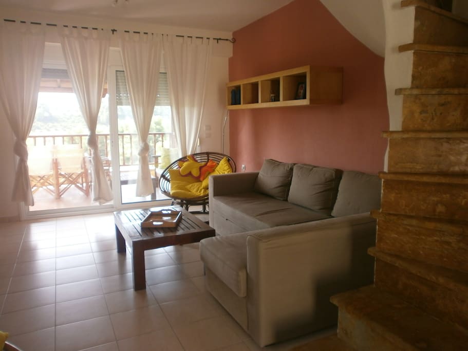 Comfortable sofa-bed sleeping 2 extra adults.