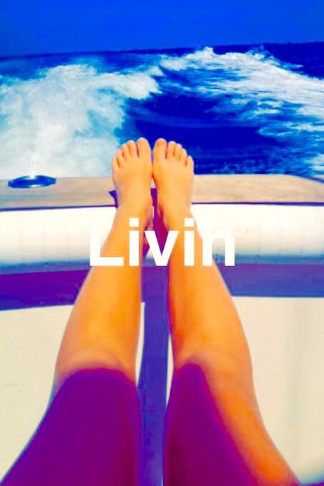 Daughter feet as she's Livin is way more advanced with picture editing then me