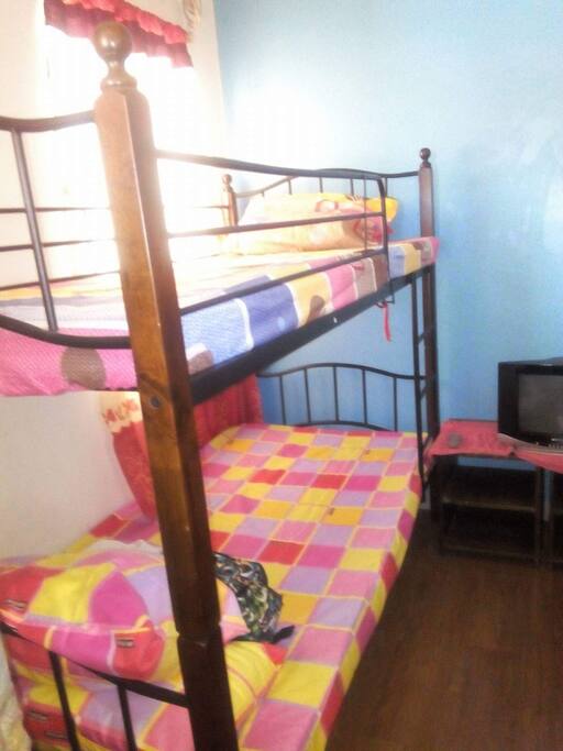 1 bunk bed