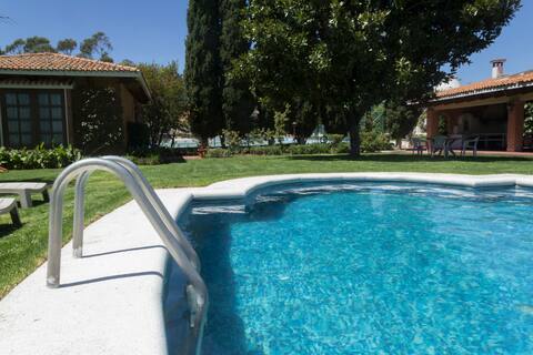 GUVIS House: Family Vacation (35+ guests)
