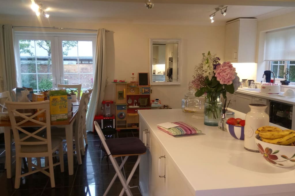 Kitchen diner