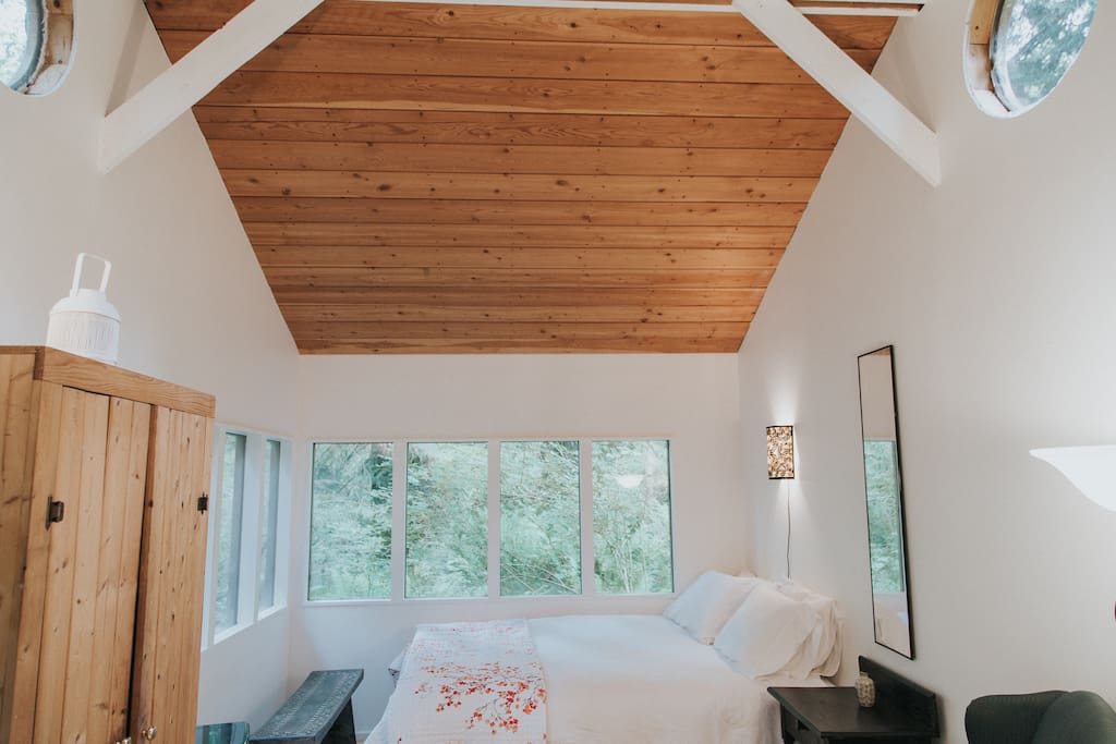 Spacious and bright