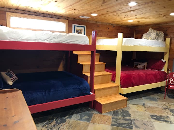 Schlafzimmer #3 bietet Platz für bis zu 6 Gäste