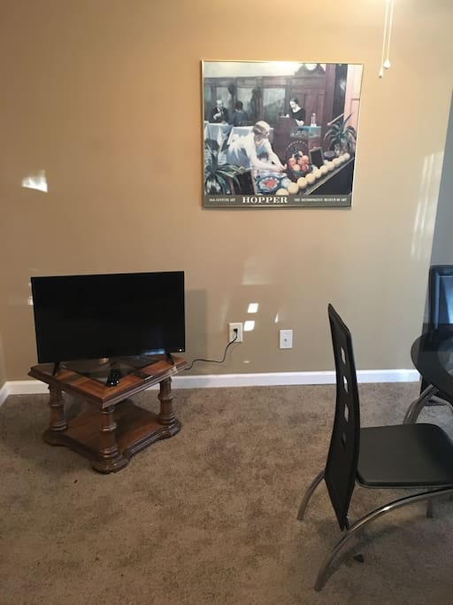 New 32" TV