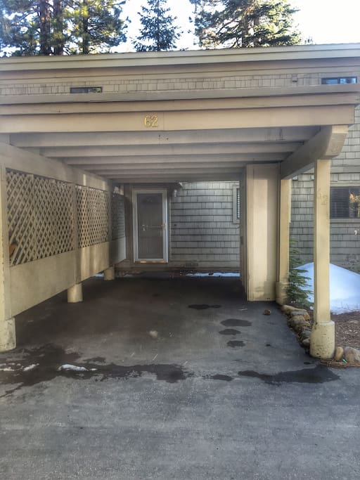 Free parking spot and main entrance