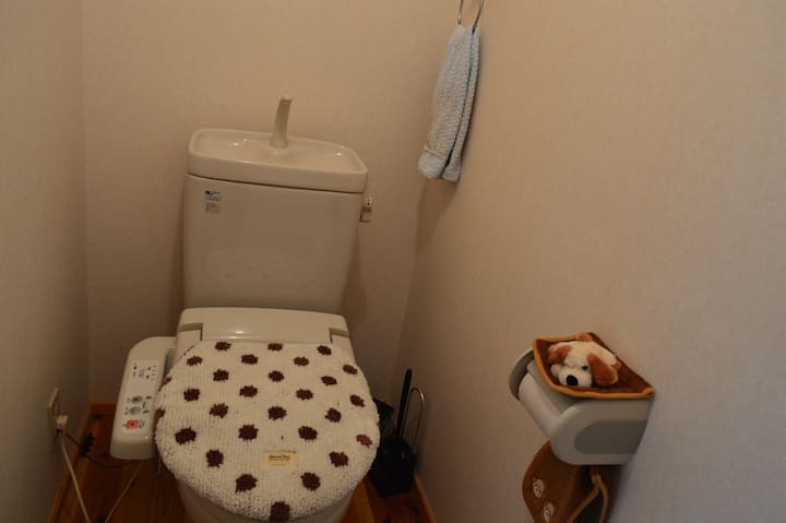 ウォッシュレット付トイレ1階 Toilet 1F