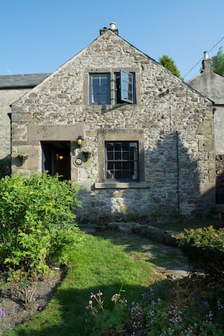 Airbnb Brassington Holiday Rentals Places To Stay England