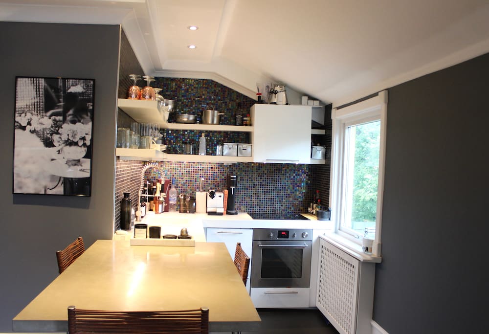 Kitchen and dinner table
