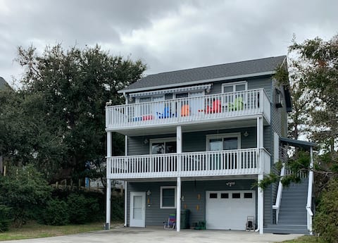 Shore Leave-A Vacation HOME with U.S. NAVY Flare