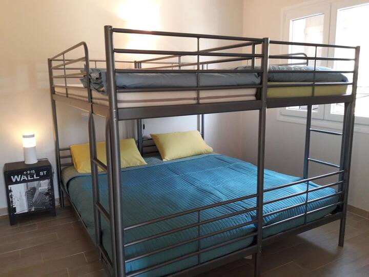 Dormitorio 3, para adolescentes y cómodo para adultos también.