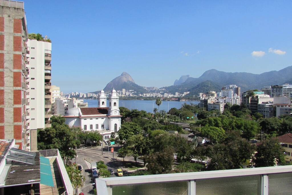 Vista da cobertura. || View from the terrace.