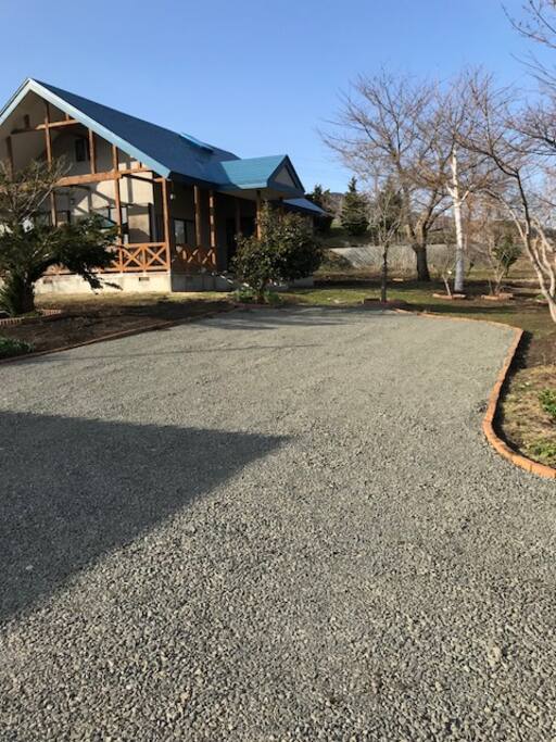 駐車場も無料でございます。