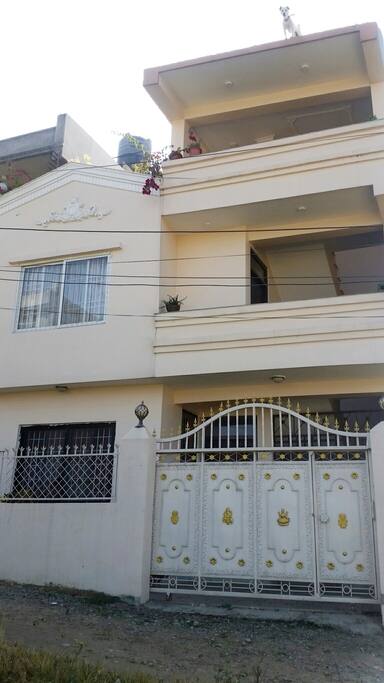 Front face of Saras Home