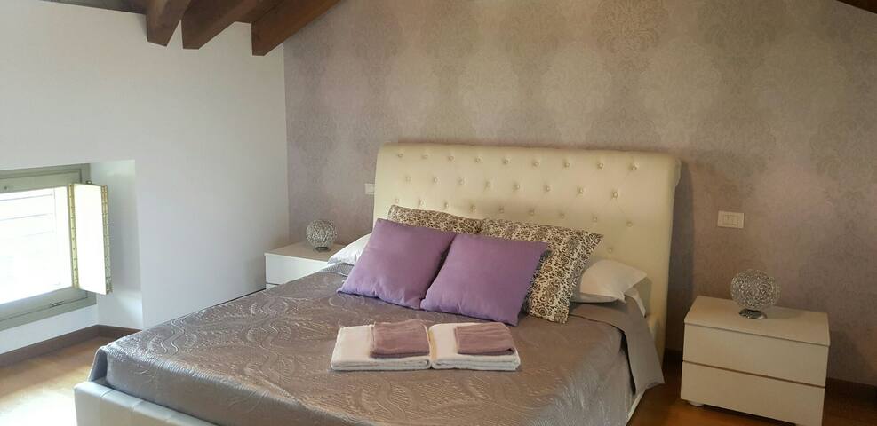 Donizetti Royal Attic Apartment 6 pax gallery image 5