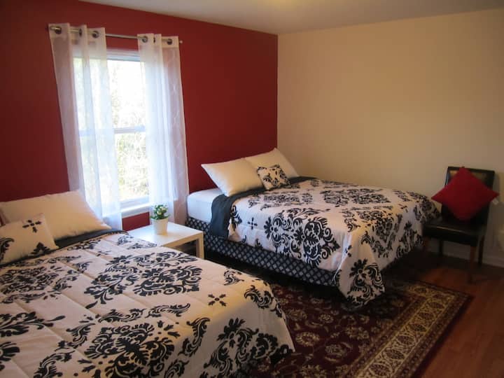 2 брачни кревета на
2 кат.