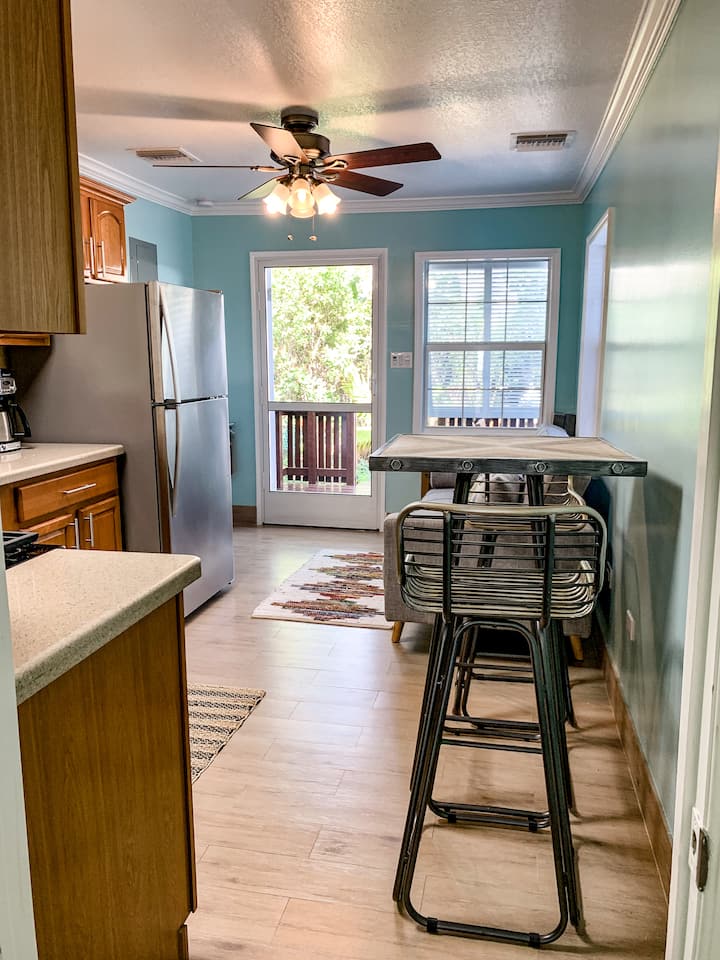Hidden Gem Cottage On The Beach - Cayman Islands
