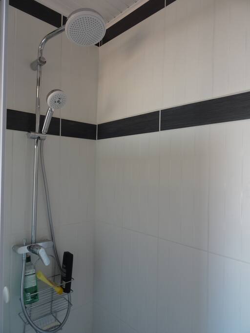 Robinetterie Hansgrohe ou grohe.
