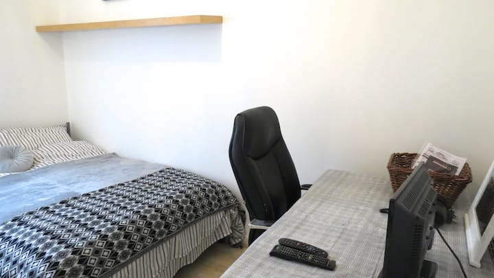 Spálňa 4