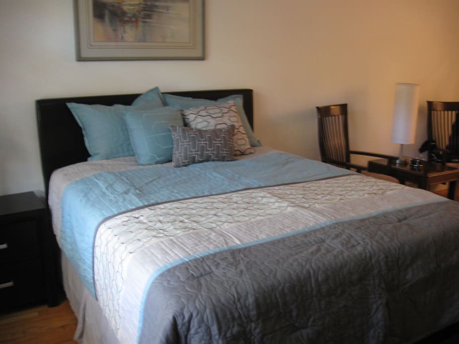 Comfy Queensize memory foam pillows and bed for the most restful sleep.