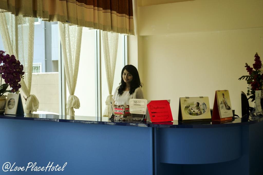 24/7 Reception Assistance