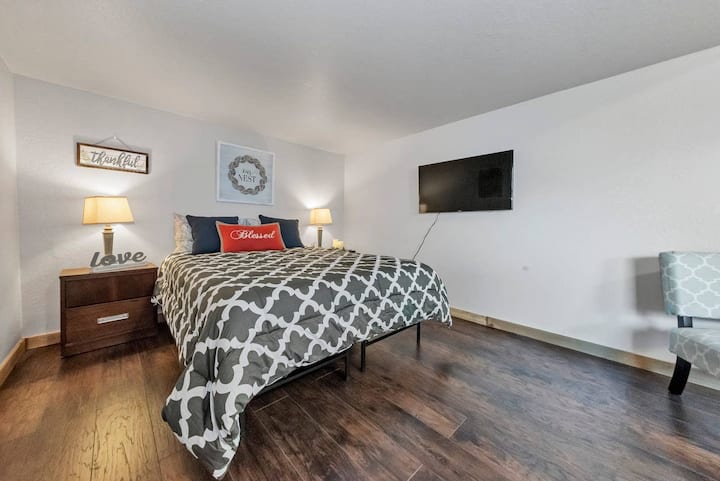 Tiny Home Private Close To Downtown Beach Tiny Houses For Rent In St Petersburg Florida United States