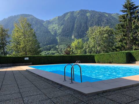 Quiet mountain view chalet 70m2, 3CH, 2SDB, Linens