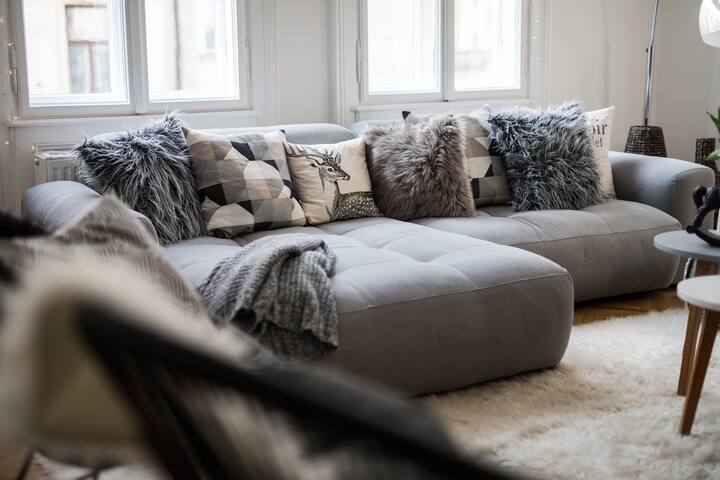 Central, stylish city apartement – safe area gallery image 2